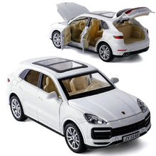 Porsche Cayenne 1:24 diecast scale model car collectible