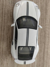 Porsche 911 1:24 diecast scale model car collectible