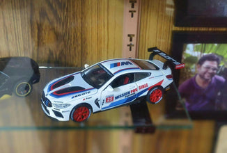 Bmw M8 GTE 1:24 diecast scale model car collectible