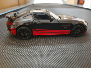 Mercedes-Benz AMG GTR 1:24 diecast scale model car collectible