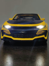Chevrolet Camaro 1LE 1:24 diecast scale model car collectible