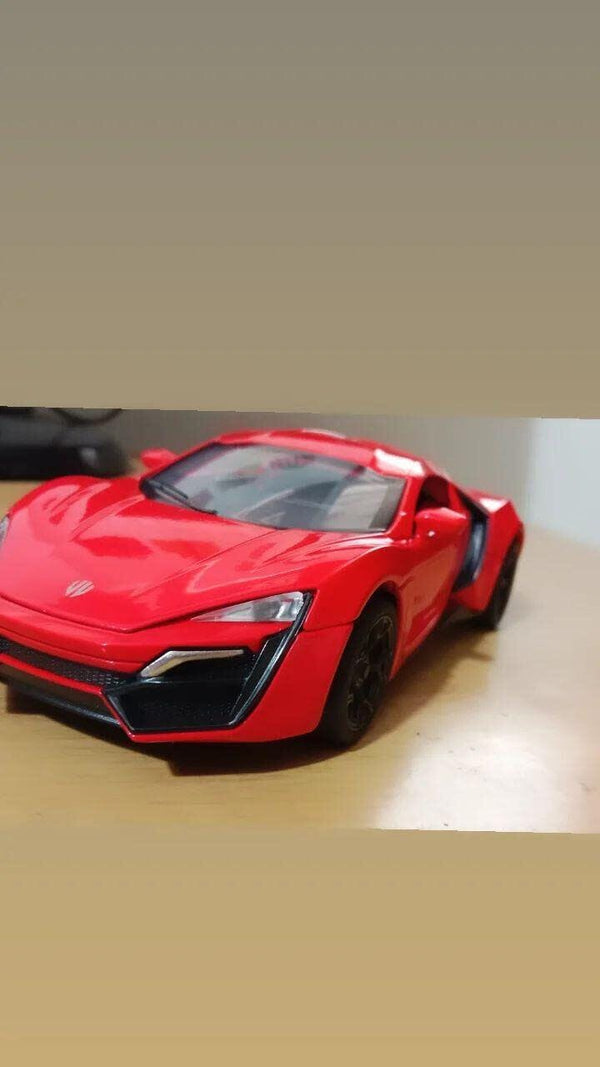 W Motors Lykan HyperSport 1:24 diecast scale model car collectible