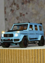 Mercedes-Benz G-Class 1:24 diecast scale model car collectible