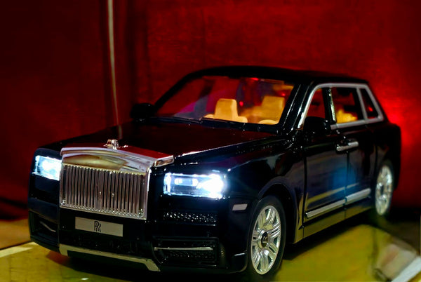 Rolls Royce Cullinan 1:24 diecast scale model car collectible | Assorted Colors