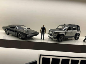 Land Rover Defender 110 1:18 diecast Scale Model car - Big Size