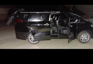 Toyota Vellfire Alphard 1:24 diecast scale model car collectible