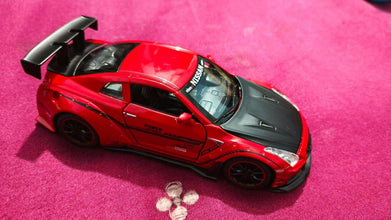 Nissan GTR 1:24 diecast scale model car collectible