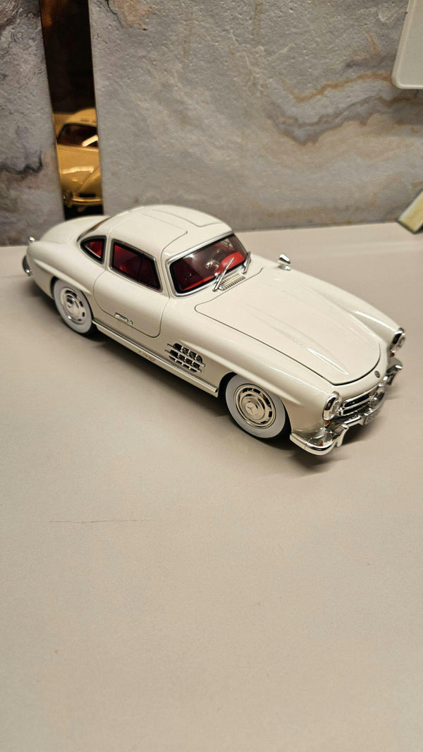 1954 Mercedes-Benz 300SL W198 1:18 diecast scale model car - Big Size