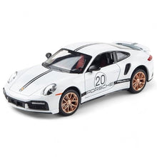 Porsche 911 1:24 diecast scale model car collectible