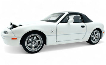 Mazda MX-5 Miata 1990 Convertible 1:24 diecast scale model car collectible