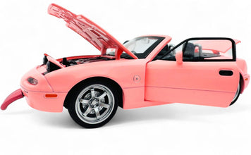 Mazda MX-5 Miata 1990 Convertible 1:24 diecast scale model car collectible