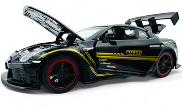 Nissan GTR 1:24 diecast scale model car collectible