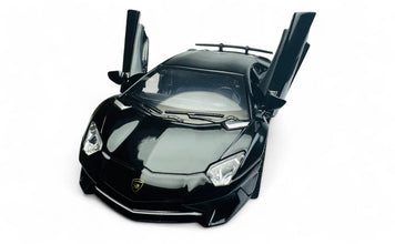 Lamborghini Aventador SVJ 1:24 diecast scale model car collectible