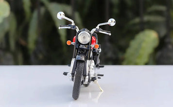 Royal Enfield Classic 350 1:15 licensed diecast bike with Supporting Wheels & 2 Extra Tanks