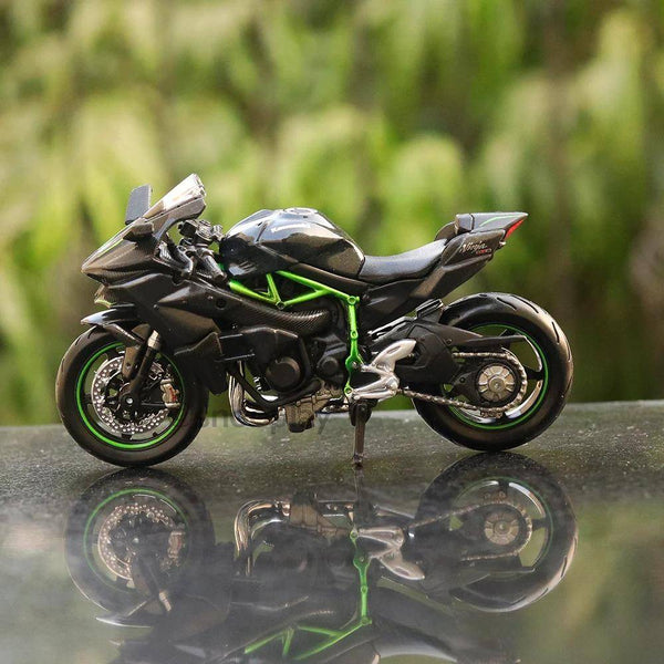 Kawasaki Ninja H2R Scale Model bike collectible