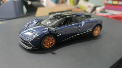 Pagani Huayra Dinastia 1:24 diecast scale model car collectible | Assorted Colors
