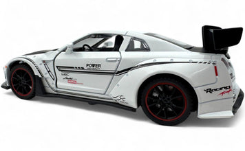Nissan GTR 1:24 diecast scale model car collectible