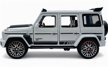 Mercedes-Benz G-Wagon AMG G 63 1:24 diecast scale model car collectible | Assorted Colors